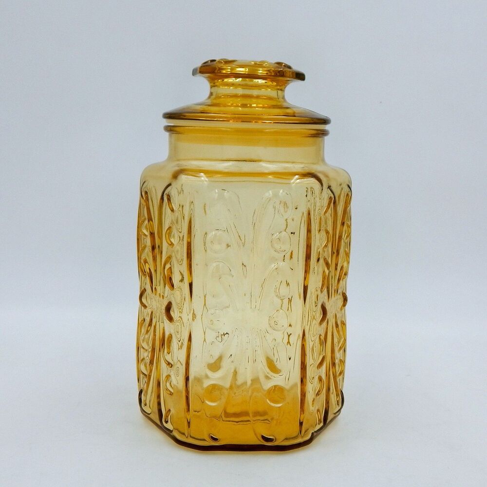LE Smith Imperial Atterbury Scroll Honey Amber Glass Canister & Lid 9 Inch Vtg